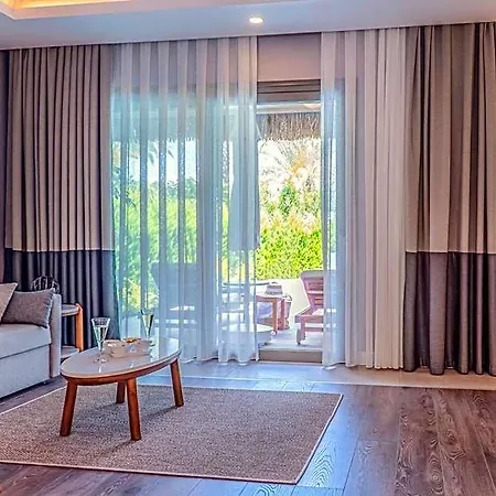 Royal Wings 5* Aksu (Antalya)